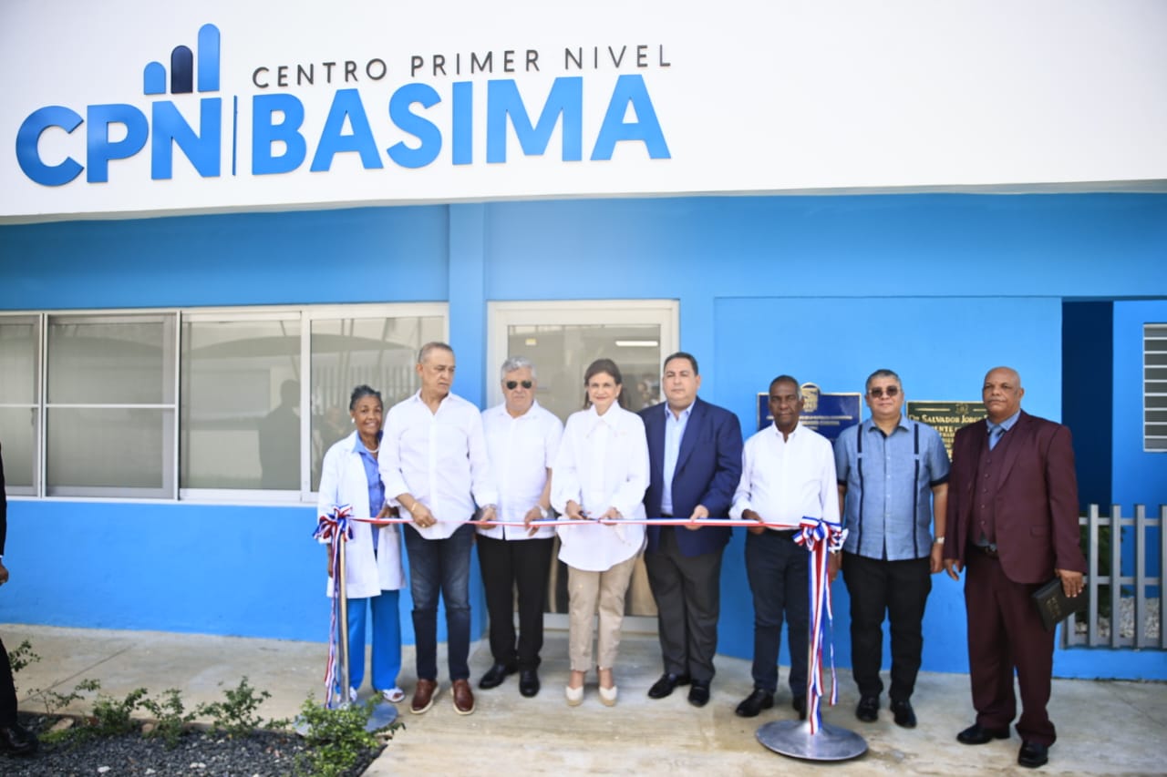 You are currently viewing Gobierno fortalece Atención Primaria en Básima y La Cuchilla de Villa Altagracia con entrega de dos remozados CPN