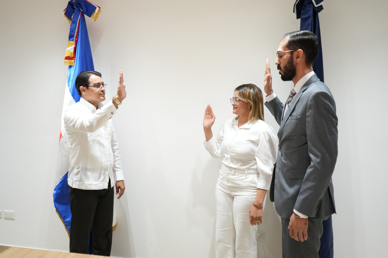 You are currently viewing Juramentan nuevos directores en dos hospitales del SRS Cibao Norte